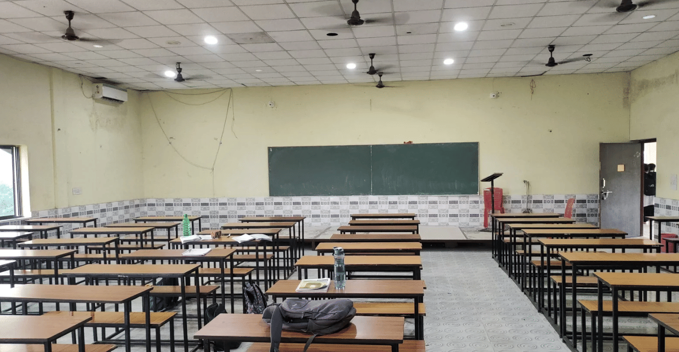 Jharsuguda Pharmacy College Classroom & Laboratory photo 1